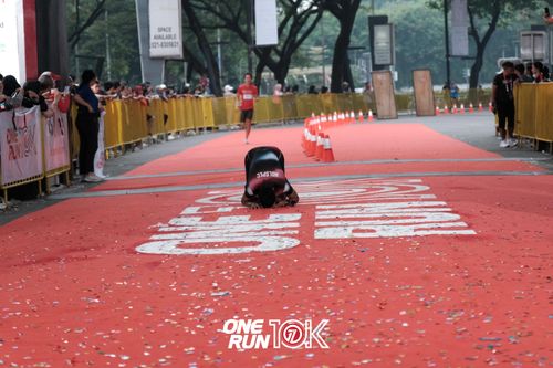 Race photo from ONE RUN 10K 2025