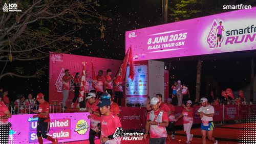 Race photo from Smartfren Run 2025 