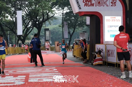 Race photo from ONE RUN 10K 2025
