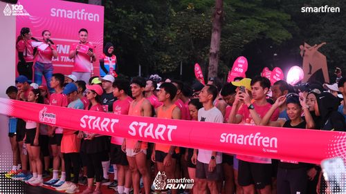 Race photo from Smartfren Run 2025 