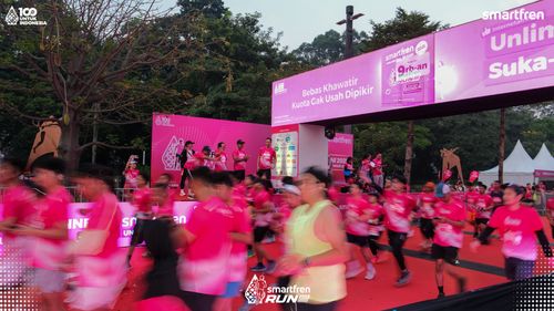 Race photo from Smartfren Run 2025 