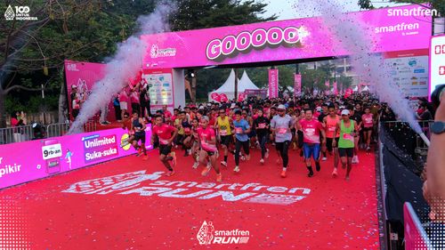 Race photo from Smartfren Run 2025 