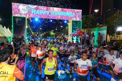Race photo from PIK NITE RUN 2025