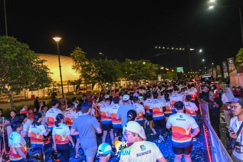 Race photo from PIK NITE RUN 2025