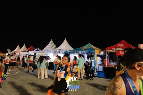 Race photo from PIK NITE RUN 2025