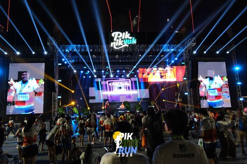 Race photo from PIK NITE RUN 2025