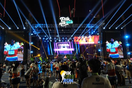 Race photo from PIK NITE RUN 2025