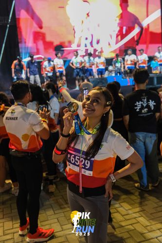 Race photo from PIK NITE RUN 2025