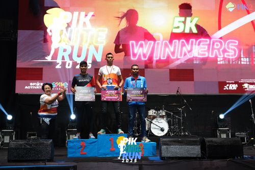 Race photo from PIK NITE RUN 2025