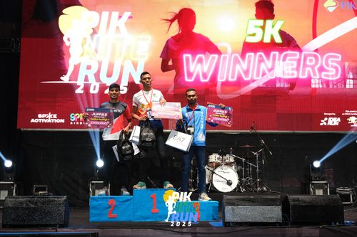 Race photo from PIK NITE RUN 2025