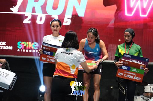 Race photo from PIK NITE RUN 2025