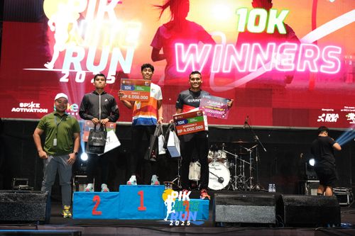 Race photo from PIK NITE RUN 2025
