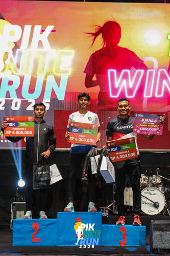 Race photo from PIK NITE RUN 2025