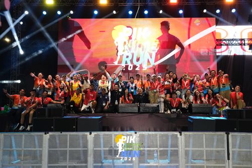 Race photo from PIK NITE RUN 2025