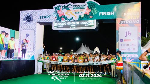Race photo from Arutmin Borneo Run 2024