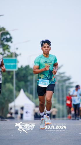 Race photo from Arutmin Borneo Run 2024