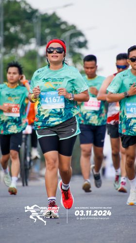 Race photo from Arutmin Borneo Run 2024