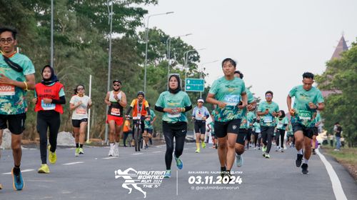 Race photo from Arutmin Borneo Run 2024
