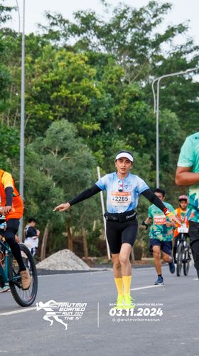 Race photo from Arutmin Borneo Run 2024