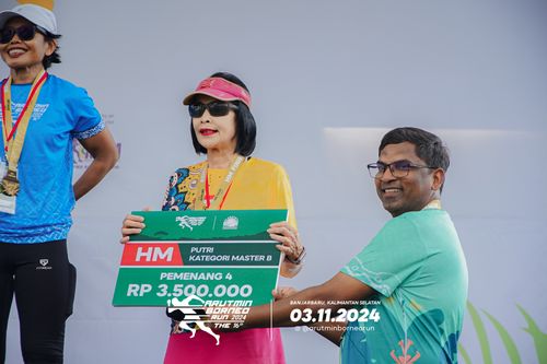 Race photo from Arutmin Borneo Run 2024