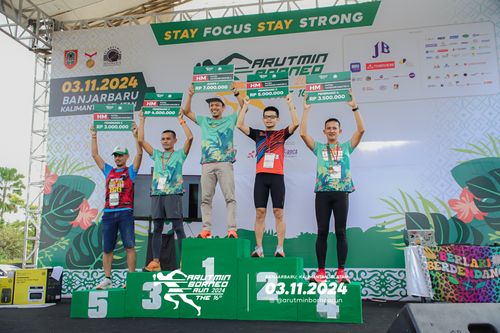 Race photo from Arutmin Borneo Run 2024
