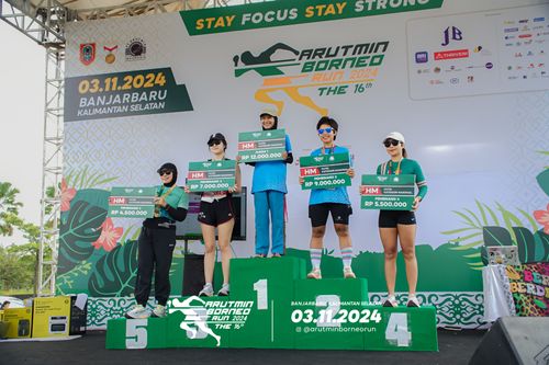 Race photo from Arutmin Borneo Run 2024