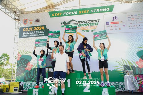Race photo from Arutmin Borneo Run 2024