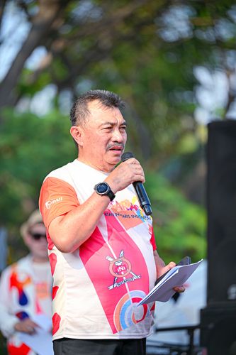 Race photo from NOTARACE 2025
