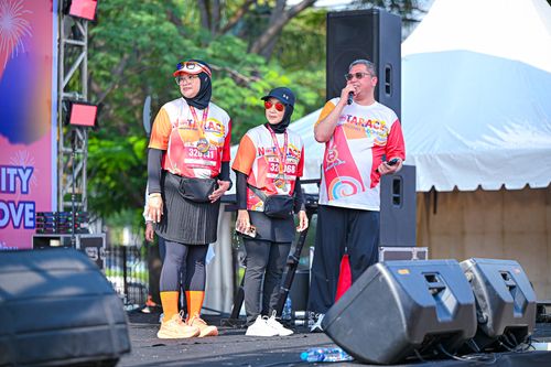 Race photo from NOTARACE 2025