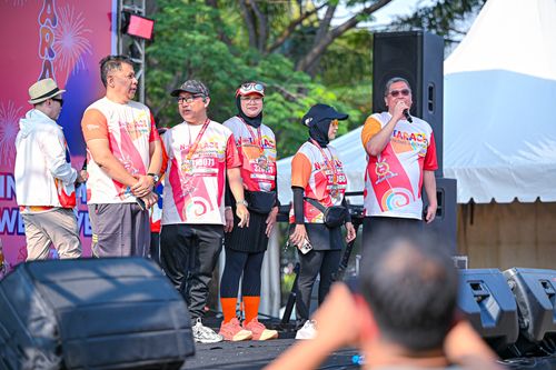 Race photo from NOTARACE 2025