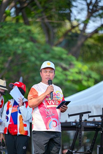Race photo from NOTARACE 2025