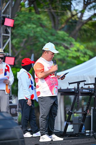 Race photo from NOTARACE 2025