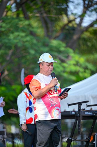 Race photo from NOTARACE 2025