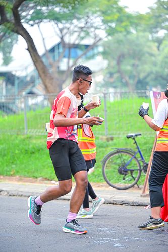 Race photo from NOTARACE 2025