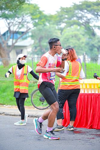 Race photo from NOTARACE 2025
