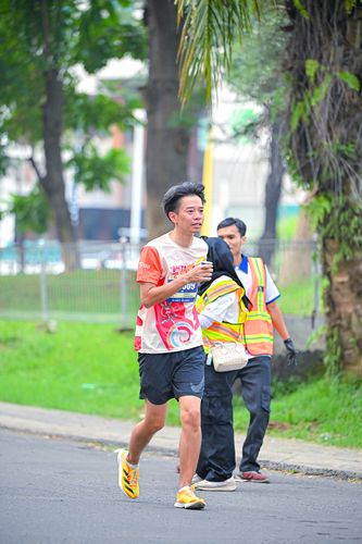 Race photo from NOTARACE 2025