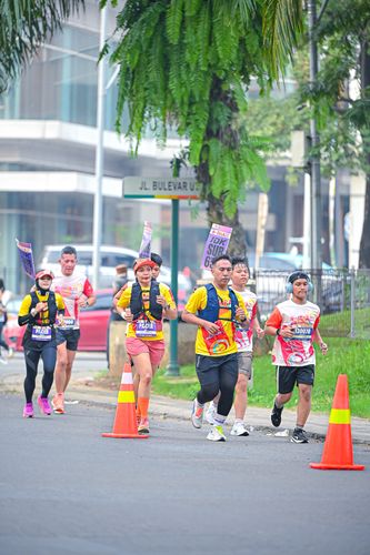 Race photo from NOTARACE 2025