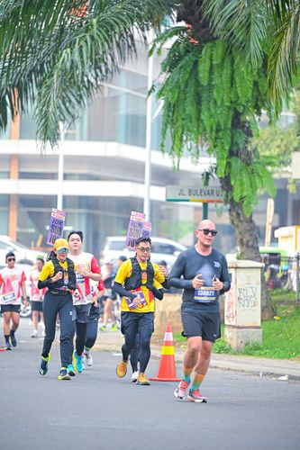 Race photo from NOTARACE 2025