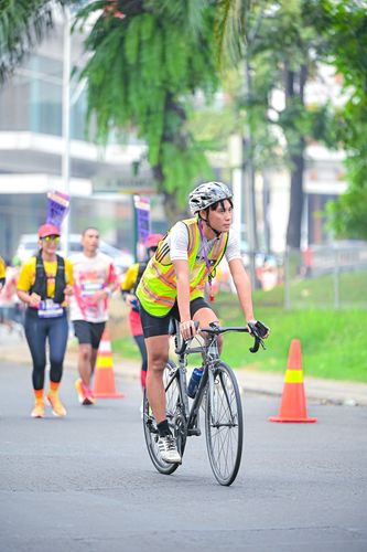 Race photo from NOTARACE 2025
