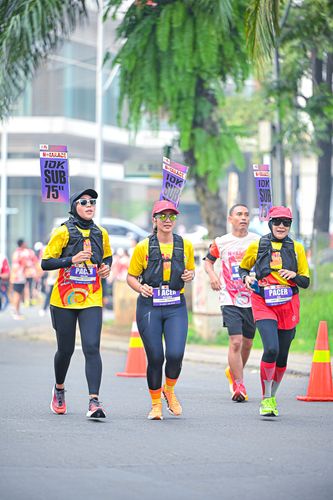 Race photo from NOTARACE 2025
