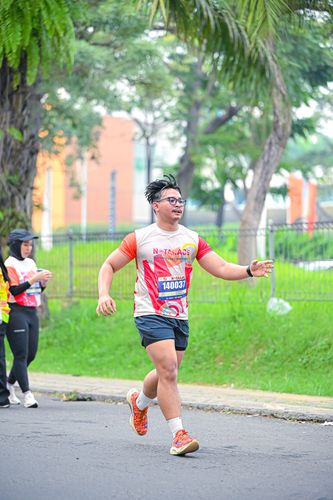 Race photo from NOTARACE 2025
