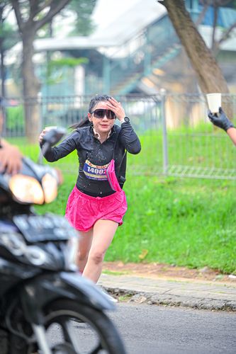Race photo from NOTARACE 2025