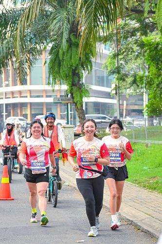 Race photo from NOTARACE 2025