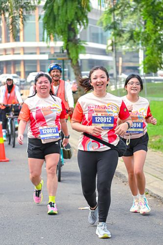 Race photo from NOTARACE 2025
