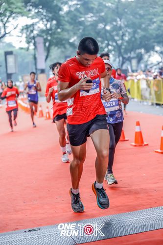 Race photo from ONE RUN 10K 2025