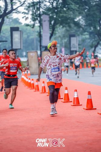 Race photo from ONE RUN 10K 2025