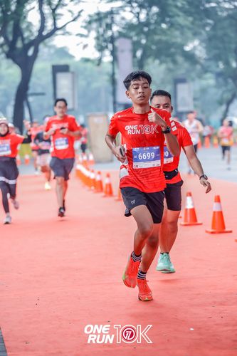 Race photo from ONE RUN 10K 2025