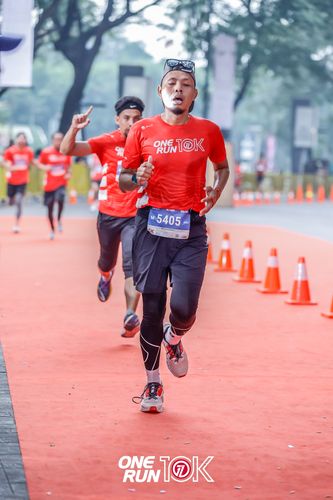 Race photo from ONE RUN 10K 2025