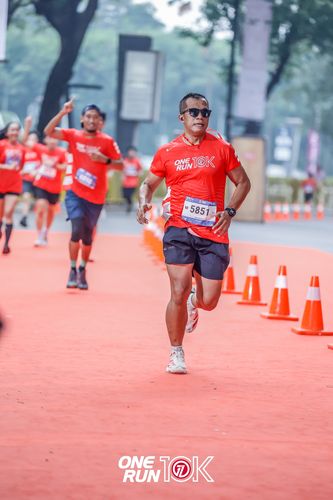Race photo from ONE RUN 10K 2025