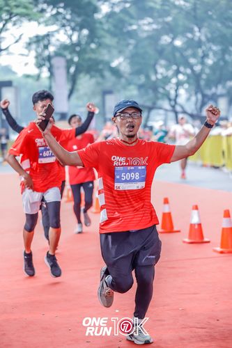 Race photo from ONE RUN 10K 2025
